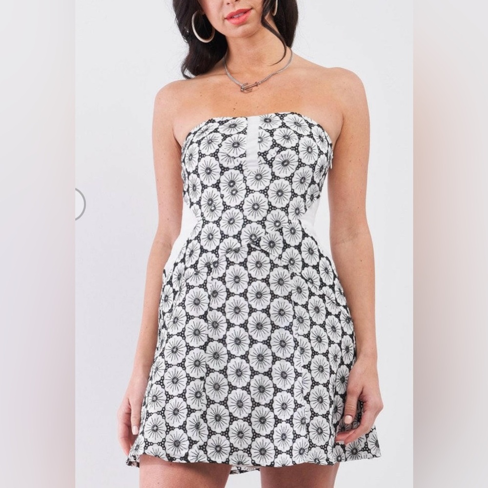 NWT Sugarlips Black & White Mini Dress - Picture 1 of 4